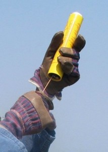 LES SIGNAUX PYROTECHNIQUES DE DETRESSE 1 fusée de détresse