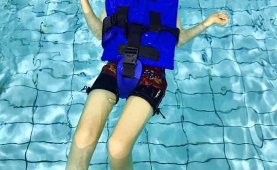 gilet de natation adulte handicapé